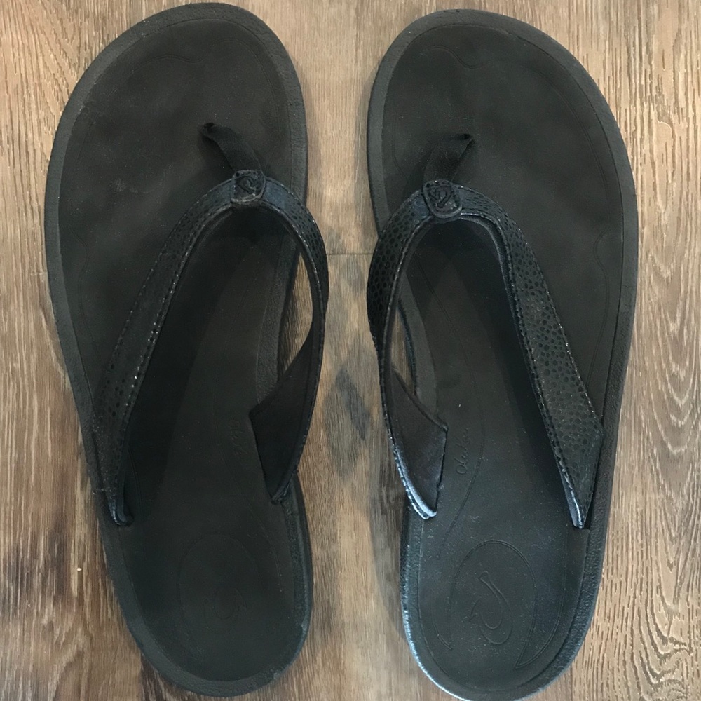 OluKai Women Sandals (black)